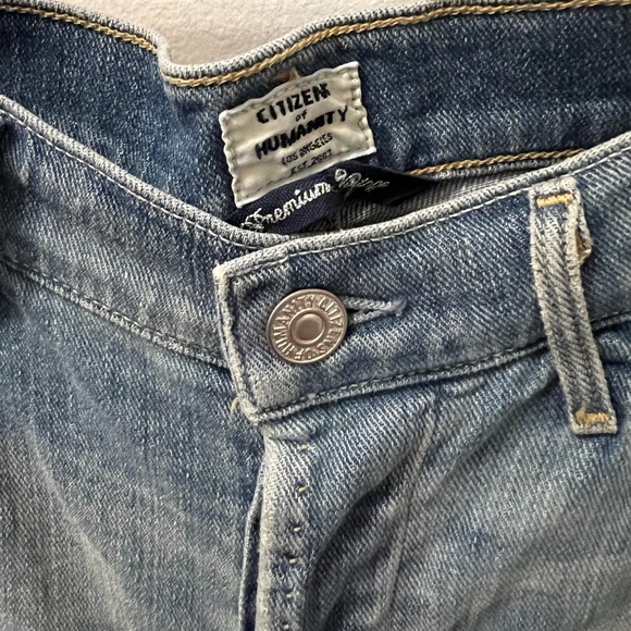 Citizens of Humanity Shorts - Picture 2 of 4